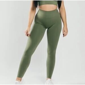 Alphalete Amplify Green Leggings Size XXS
